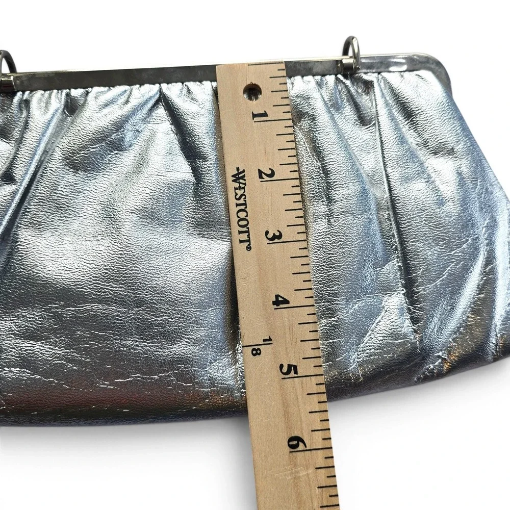 Vintage Silver Metallic Evening Clutch Bag Snake Chain Strap Retro
